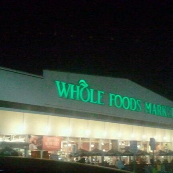 Photo taken at Whole Foods Market by Frankie G. on 11/17/2011-美国加利福尼亚州洛杉矶费尔法克斯大道6350 Photo taken at Whole Foods Market by Frankie G. on 11/17/2011