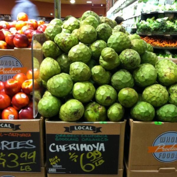 Photo taken at Whole Foods Market by Eduardo F. on 5/29/2012-美国加利福尼亚州洛杉矶费尔法克斯大道6350 Photo taken at Whole Foods Market by Eduardo F. on 5/29/2012