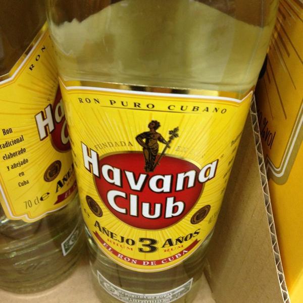 Photo taken at Kaufland by Étienne S. on 3/7/2013-德国柏林喷泉大道105 Photo taken at Kaufland by Étienne S. on 3/7/2013