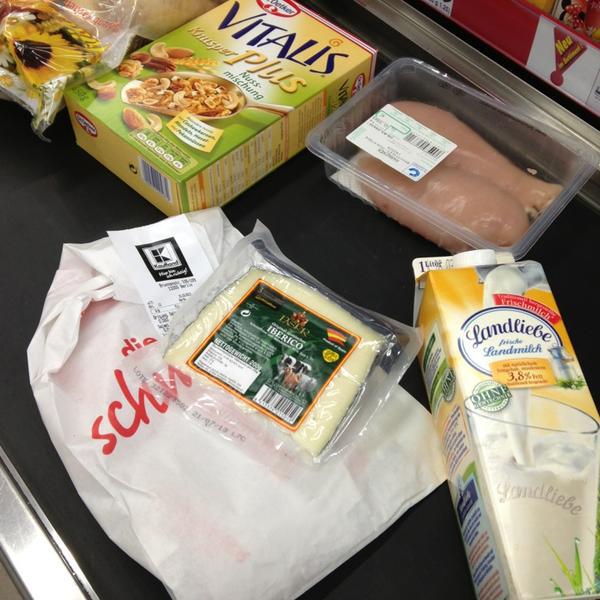 Photo taken at Kaufland by Étienne S. on 3/21/2013-德国柏林喷泉大道105 Photo taken at Kaufland by Étienne S. on 3/21/2013