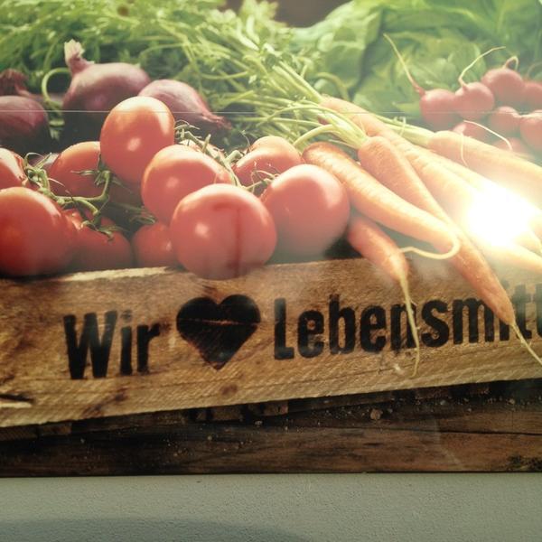 Photo taken at EDEKA-Center Gronemann by Peter ®. on 3/31/2014