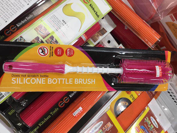 硅胶水瓶刷onesil