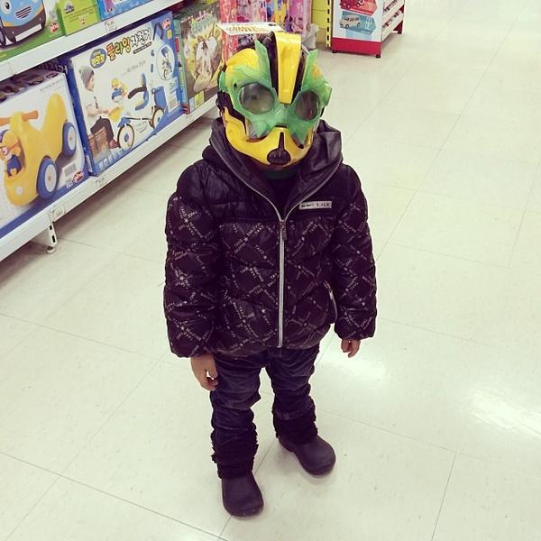 Photo taken at 홈플러스 (Home plus) by Kyungbae Y. on 12/24/2013-全罗南道光阳市中区1811 Photo taken at 홈플러스 (Home plus) by Kyungbae Y. on 12/24/2013