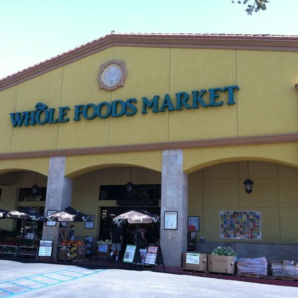 Whole Foods Market全食超市千橡市店 加尼福尼亚 绍曾德奥克斯穆尔帕克路北740(在东威尔伯路)