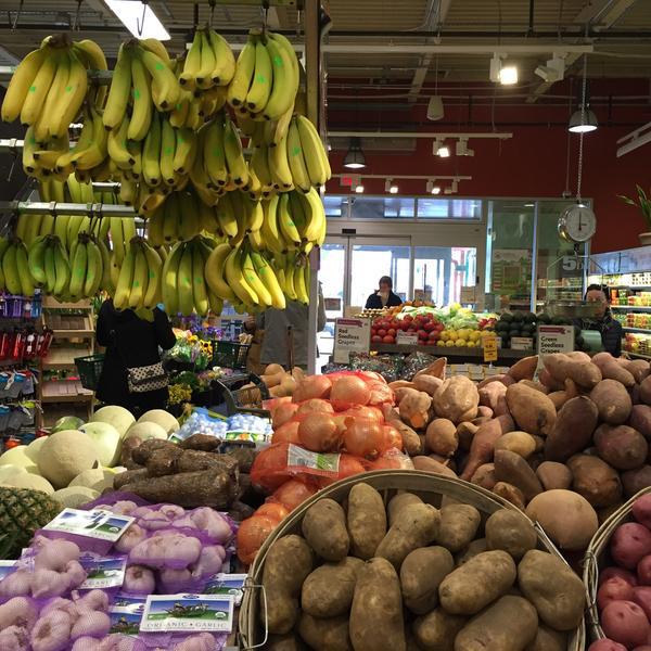 Photo taken at Whole Foods Market by Onur Ö. on 3/7/2015