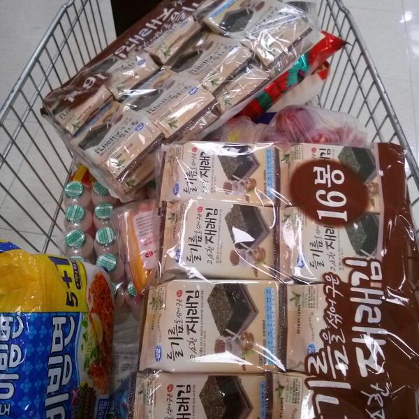 Photo taken at 홈플러스 (Home plus) by JeongJik K. on 7/21/2013