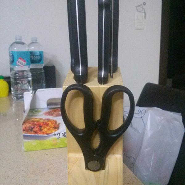 Photo taken at 홈플러스 (Home plus) by JeongJik K. on 6/15/2013