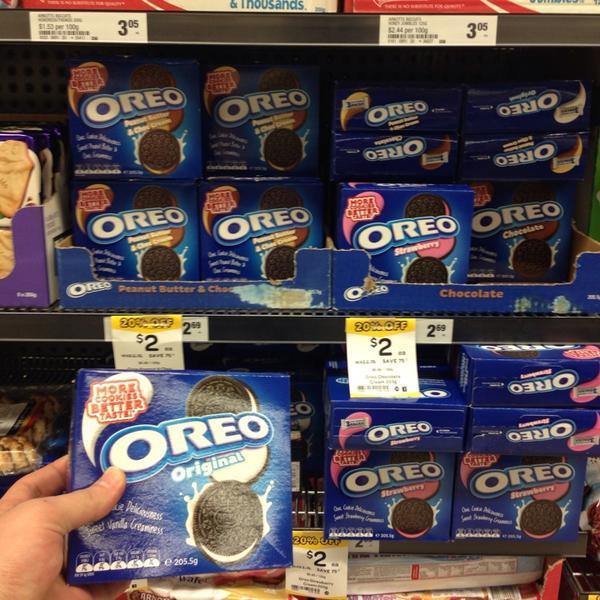 Photo taken at Woolworths by Abdulaziz K. on 9/18/2014-澳大利亚新南威尔士州齐本德尔中央公园 Photo taken at Woolworths by Abdulaziz K. on 9/18/2014