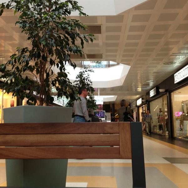 Photo taken at Auchan by Giamba R. on 5/30/2013-意大利撒丁岛卡利亚里圣西蒙娜路60 Photo taken at Auchan by Giamba R. on 5/30/2013