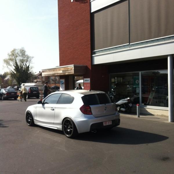 Photo taken at Colruyt by Albert . on 3/27/2012