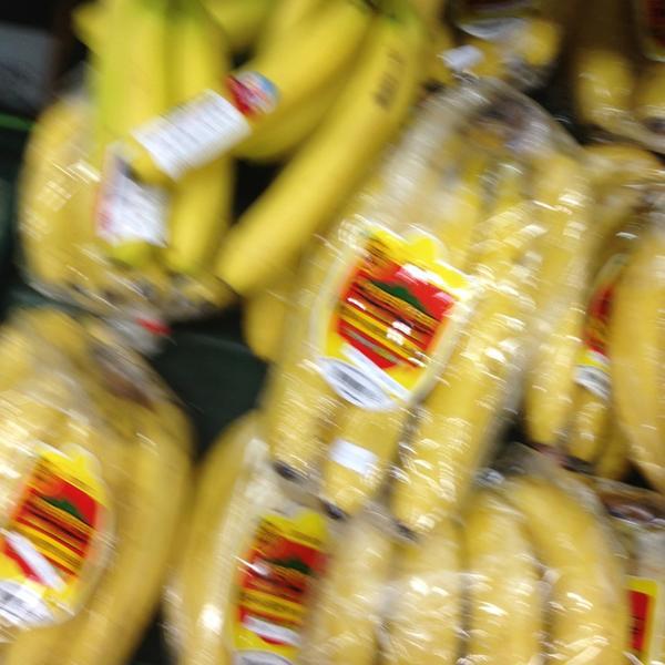 Photo taken at 홈플러스 익스프레스 (Home Plus Express) by Michelle Ro on 6/29/2013-首尔江南区狎鸥亭46街5-2号 Photo taken at 홈플러스 익스프레스 (Home Plus Express) by Michelle Ro on 6/29/2013