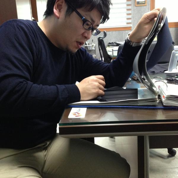 Photo taken at 홈플러스 (Home plus) by 鈴木 智. on 3/7/2013-大邱市东区东村路127号(东村店) Photo taken at 홈플러스 (Home plus) by 鈴木 智. on 3/7/2013