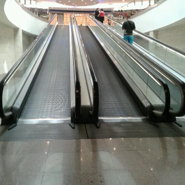 Photo taken at C.C. L'Aljub by Alberto C. on 7/10/2012