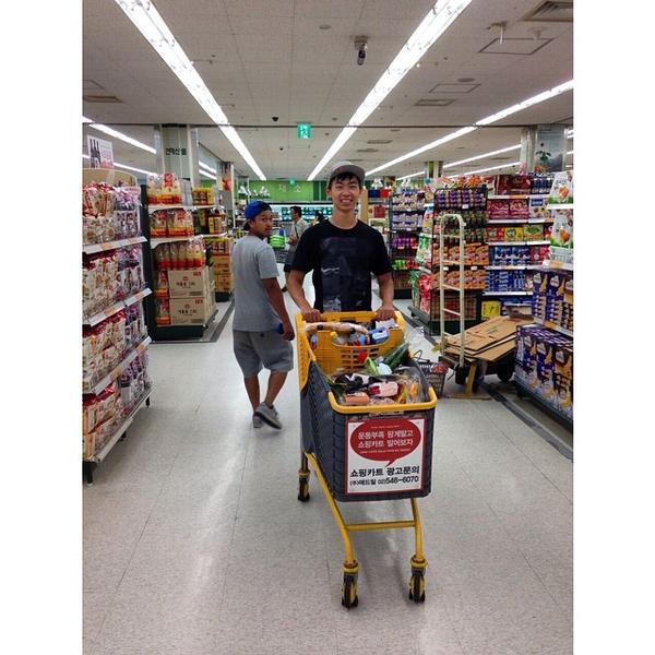 Photo taken at E-Mart by chiaohung c. on 8/19/2014-江原道春川市京春2341易买得超市 Photo taken at E-Mart by chiaohung c. on 8/19/2014