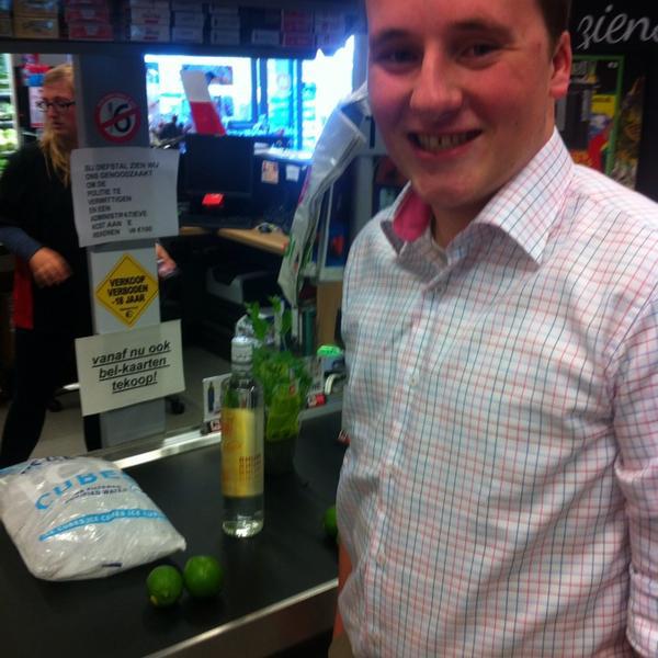 Photo taken at Proxy Delhaize by Lode M. on 3/16/2014