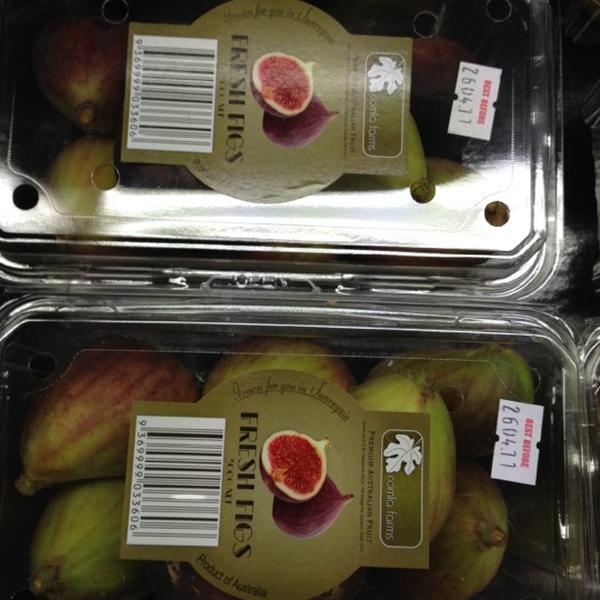 Photo taken at Coles Rising Sun by tsvnq on 4/22/2012-昆士兰州4812 曼丁布朗 罗斯河路(博文路)10-14号 Photo taken at Coles Rising Sun by tsvnq on 4/22/2012