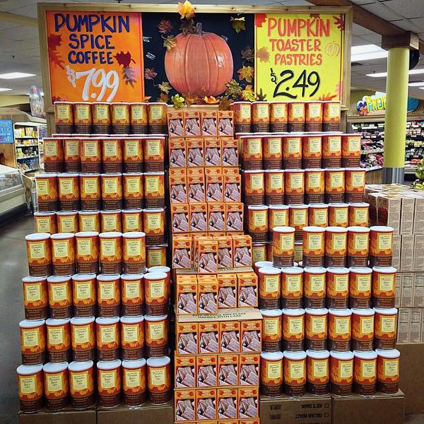 Photo taken at Trader Joe's by Raquel L. on 9/17/2014-亚利桑那州凤凰城北部第二十大街4821号 Photo taken at Trader Joe's by Raquel L. on 9/17/2014