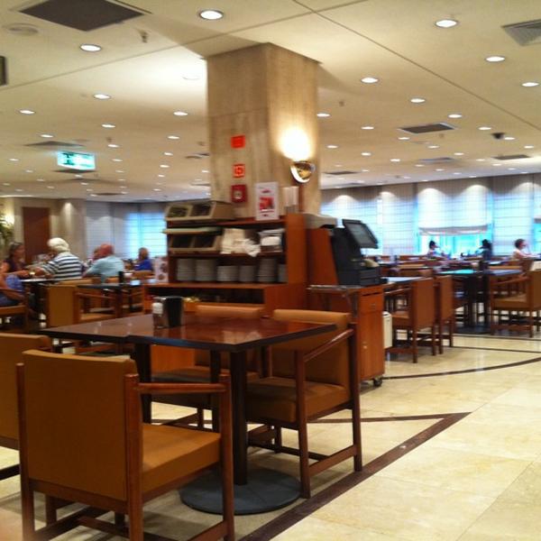 Photo taken at El Corte Inglés by Peluky G. on 8/2/2011