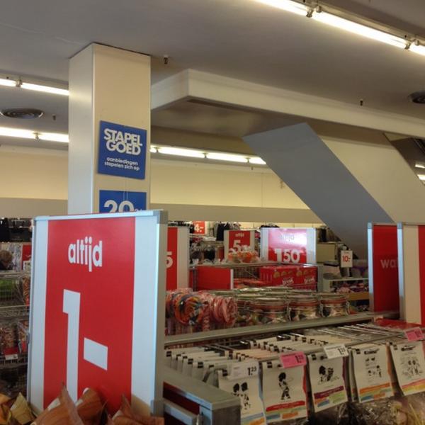 Photo taken at HEMA by Adri M. on 3/10/2012