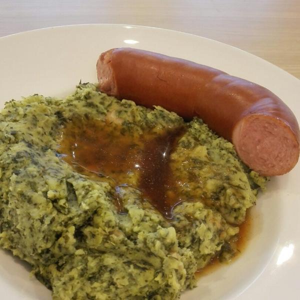 Photo taken at HEMA by Fabian L. on 12/3/2014