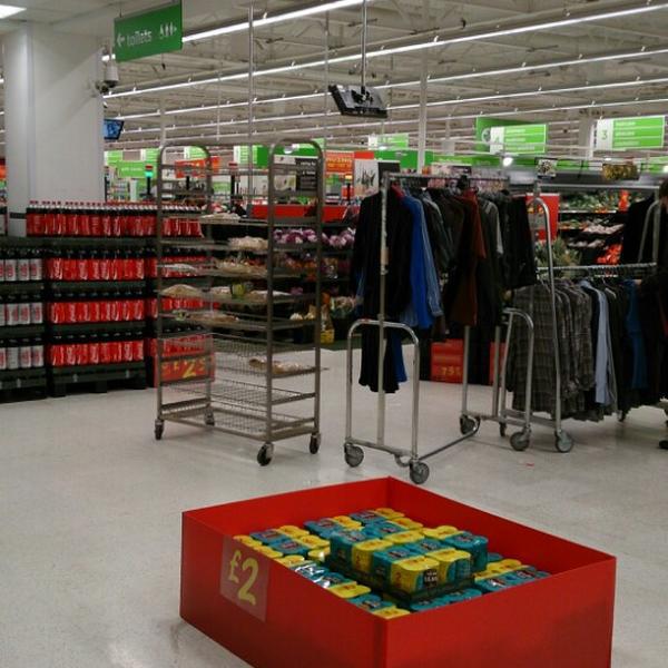 Photo taken at Asda by Noumaan A. on 1/3/2014-英国莱斯特郡奥德比城莱斯特路 Photo taken at Asda by Noumaan A. on 1/3/2014