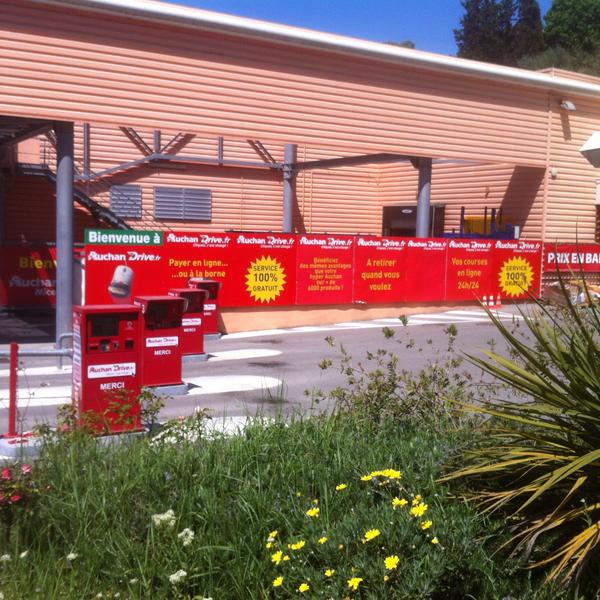 Photo taken at Auchan Drive by Auchan Drive on 5/8/2014