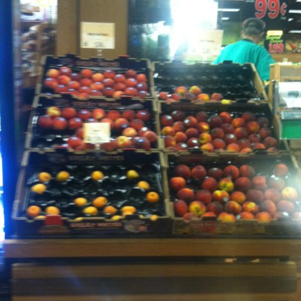 Photo taken at Wegmans by Sara B. on 5/13/2012-美国纽约州锡拉丘兹奥内达加大道4722 Photo taken at Wegmans by Sara B. on 5/13/2012