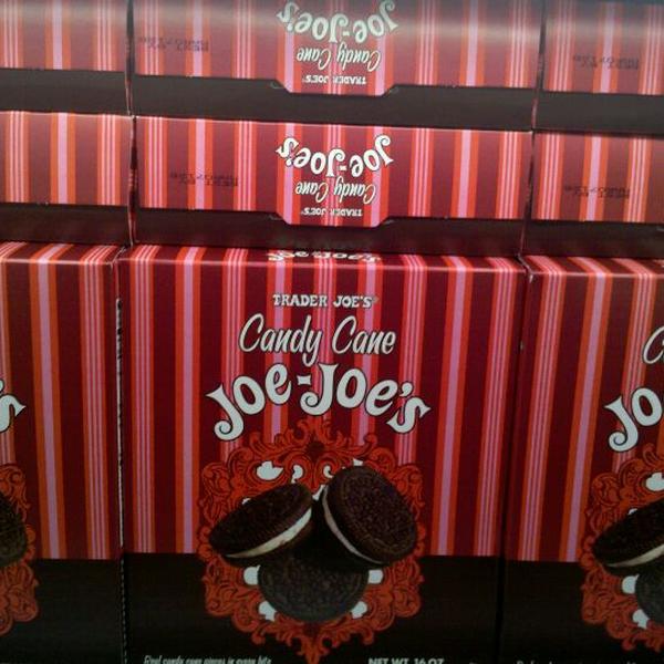 Photo taken at Trader Joe's by Ashley P. on 11/3/2011-俄亥俄 都柏林锯木厂路6355(在都柏林-威路) Photo taken at Trader Joe's by Ashley P. on 11/3/2011