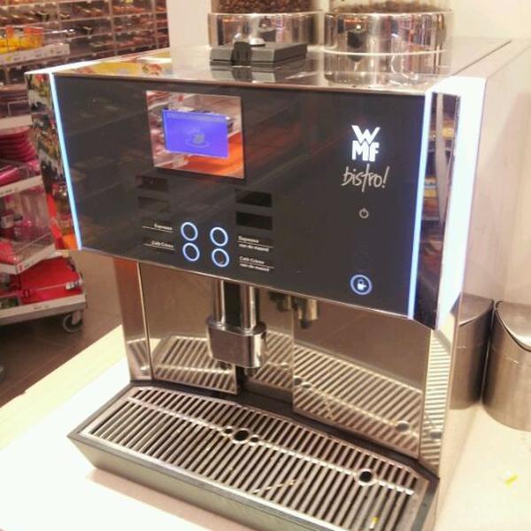 Photo taken at Albert Heijn by Thomas W. on 8/8/2011