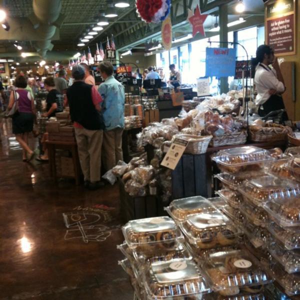Photo taken at Whole Foods Market by Thomas M. on 7/1/2012-奥克拉荷马塔尔萨第41街1401(在皮奥里亚) Photo taken at Whole Foods Market by Thomas M. on 7/1/2012