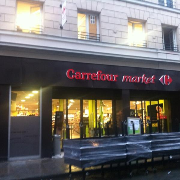 Photo taken at Carrefour by Andrey N. on 6/19/2012-法国巴黎塞纳街79号 Photo taken at Carrefour by Andrey N. on 6/19/2012