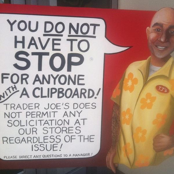 Photo taken at Trader Joe's by Roger C. on 9/18/2012-美国加利福尼亚州洛杉矶藤街1600 Photo taken at Trader Joe's by Roger C. on 9/18/2012