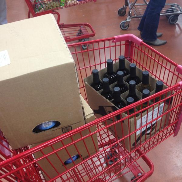 Photo taken at Trader Joe's by Scott H. on 3/3/2013-密苏里州圣刘易斯城布伦特伍德中心48号 Photo taken at Trader Joe's by Scott H. on 3/3/2013