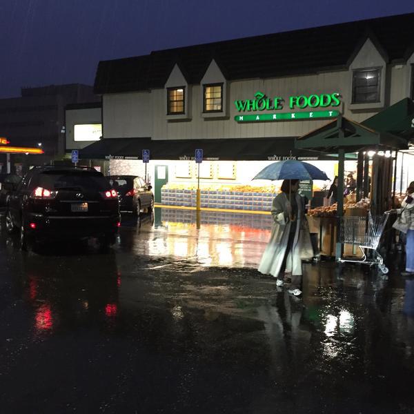 Photo taken at Whole Foods Market by Arriman on 1/11/2015-加利福尼亚州91423 谢尔曼奥克斯 滨江中央(在冷水峡谷大道)12905号 Photo taken at Whole Foods Market by Arriman on 1/11/2015