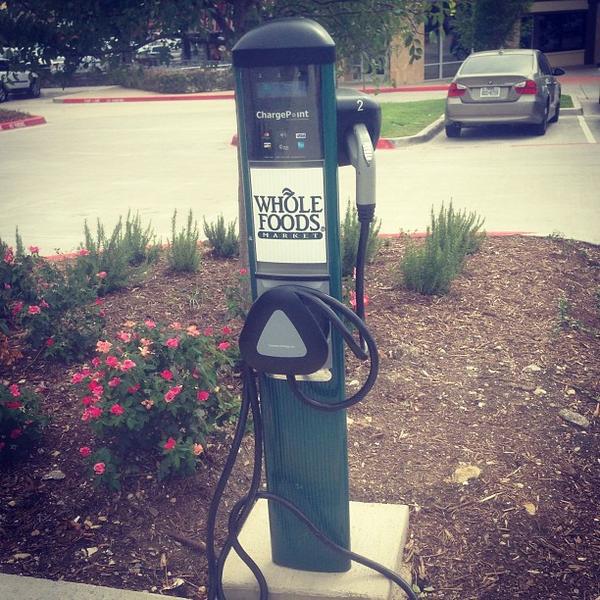 Photo taken at Whole Foods Market by Kien T. on 8/15/2013-德克萨斯州阿狄森贝尔特莱恩路5100号 Photo taken at Whole Foods Market by Kien T. on 8/15/2013