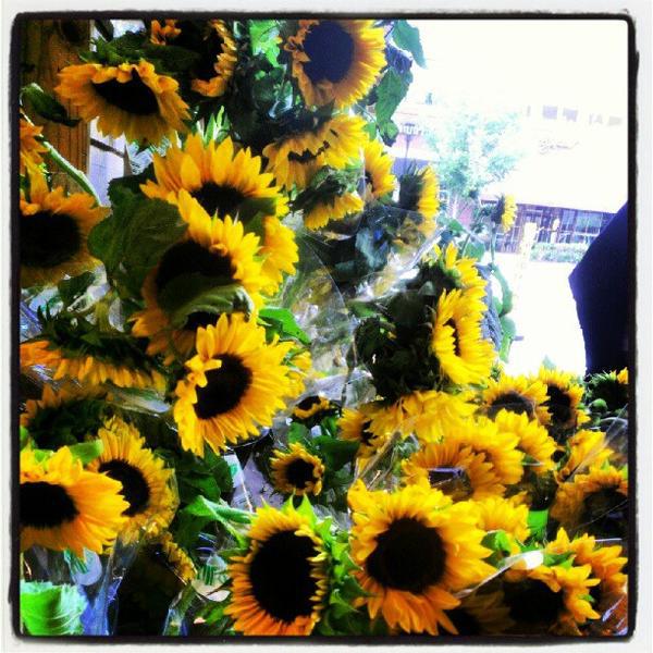 Photo taken at Whole Foods Market by Brock D. on 6/12/2012-田纳西州纳什维尔市希尔斯伯勒帕克(在沃菲尔德区)4021 Photo taken at Whole Foods Market by Brock D. on 6/12/2012