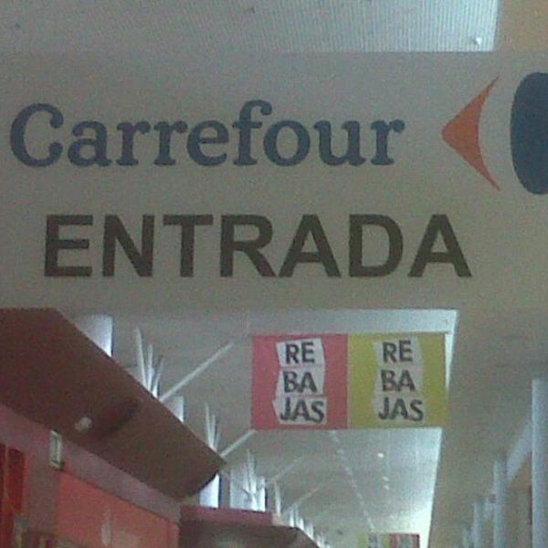 Photo taken at Carrefour El Saler by elpanajorge g. on 7/14/2012-西班牙巴伦西亚洛佩兹皮尼罗教授大道16号 Photo taken at Carrefour El Saler by elpanajorge g. on 7/14/2012
