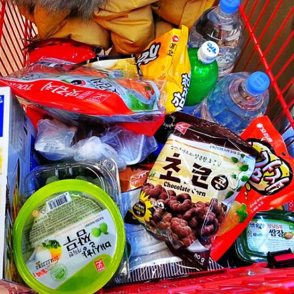 Photo taken at 롯데마트 (Lotte Mart) by Phillip C. on 12/22/2013-首尔特别市江西区南二环路93乐天超市 Photo taken at 롯데마트 (Lotte Mart) by Phillip C. on 12/22/2013