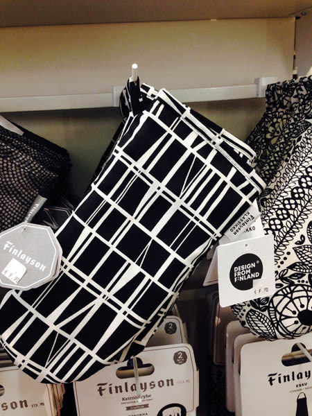 芬兰进口烤箱手套-Finlayson黑白方块烤箱手套 烤箱隔热手套 芬兰进口烤箱手套-Finlayson黑白方块烤箱手套 烤箱隔热手套