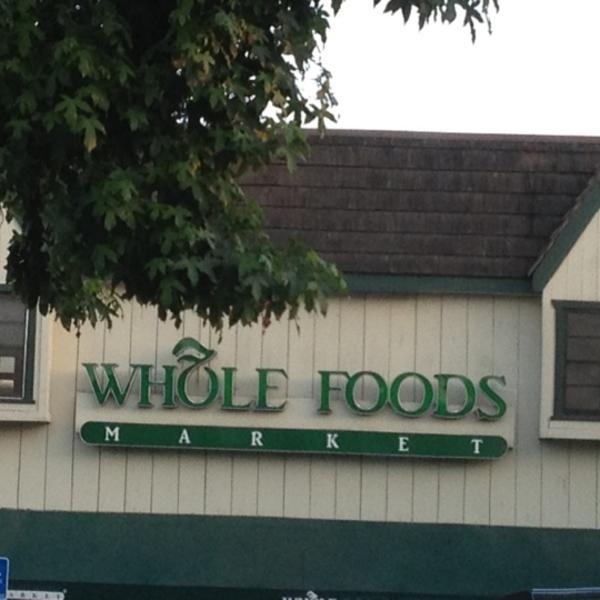 Whole Foods Market全食超市洛杉矶店 加利福尼亚州91423 谢尔曼奥克斯 滨江中央(在冷水峡谷大道)12905号
