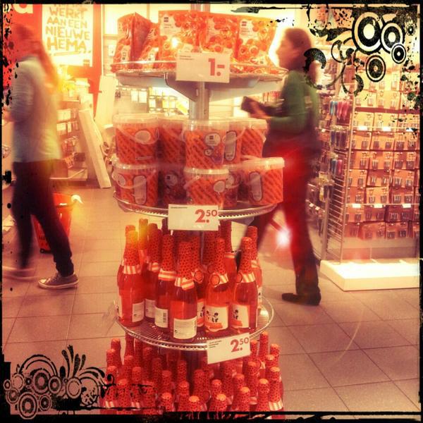 Photo taken at HEMA by Alix G. on 6/27/2014