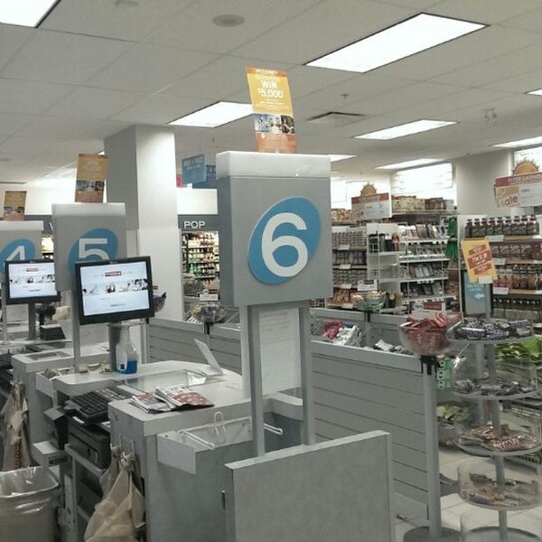 Photo taken at Shoppers Drug Mart by Mikey L. on 7/19/2013-加拿大渥太华劳里埃大道银行街174 Photo taken at Shoppers Drug Mart by Mikey L. on 7/19/2013