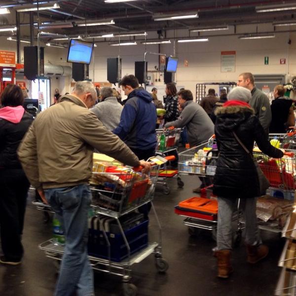 Photo taken at Colruyt by Kristof Victor D. on 12/7/2013