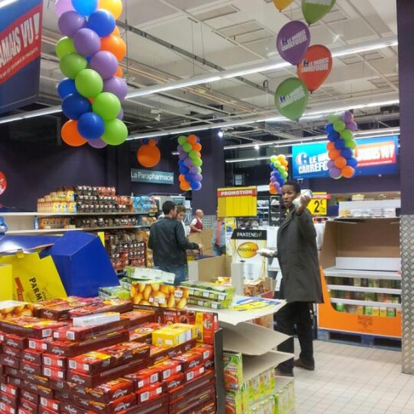 Photo taken at Carrefour by Albanitos R. on 9/27/2012