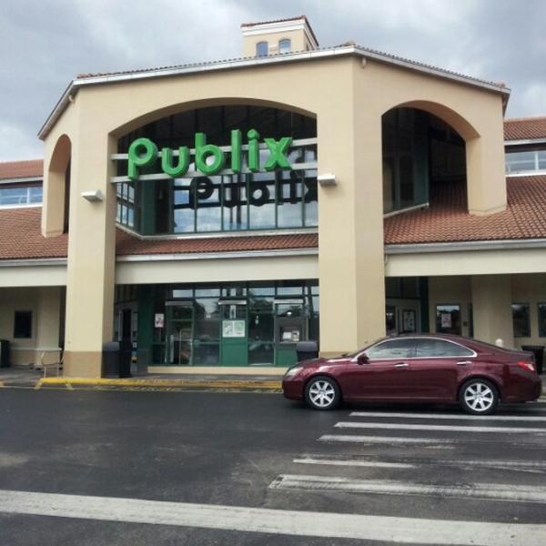 Photo taken at Publix by Heartz T. on 11/10/2012