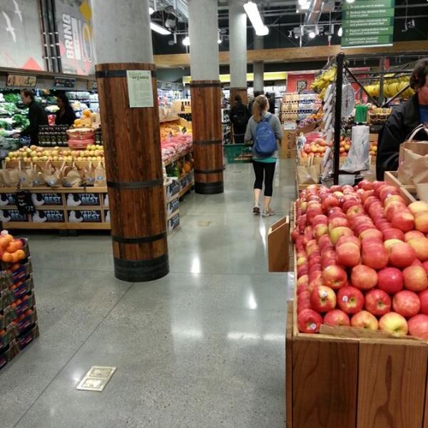 Photo taken at Whole Foods Market by Plinio F. on 12/28/2012