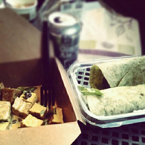 Photo taken at Whole Foods Market by Austin H. on 8/27/2012-科罗拉多科罗拉多斯普林斯学院大道7635(在集市铂) Photo taken at Whole Foods Market by Austin H. on 8/27/2012