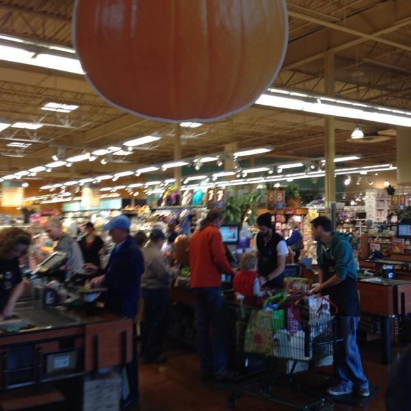 Photo taken at Whole Foods Market by Shay R. on 10/12/2013-科罗拉多科罗拉多斯普林斯学院大道7635(在集市铂) Photo taken at Whole Foods Market by Shay R. on 10/12/2013