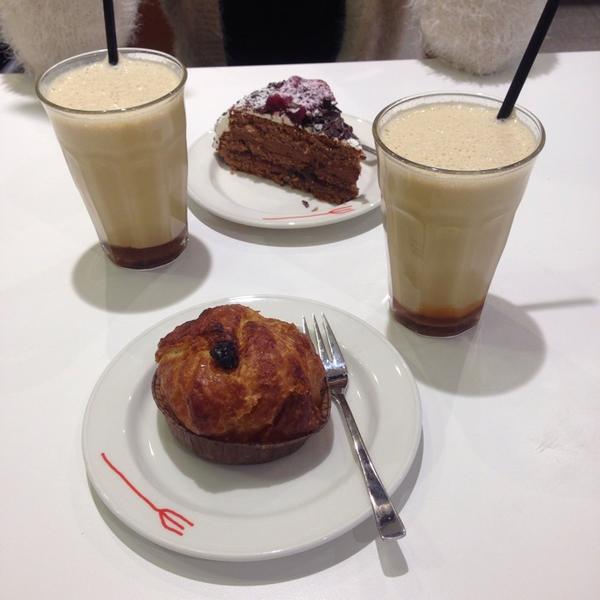 Photo taken at HEMA by Ilkay Y. on 11/14/2014