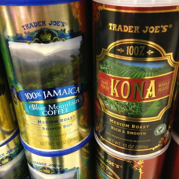 Photo taken at Trader Joe's by DJ-加利福尼亚州雷德兰兹橘子大街552号(在珍珠街和斯图亚特街之间) Photo taken at Trader Joe's by DJ